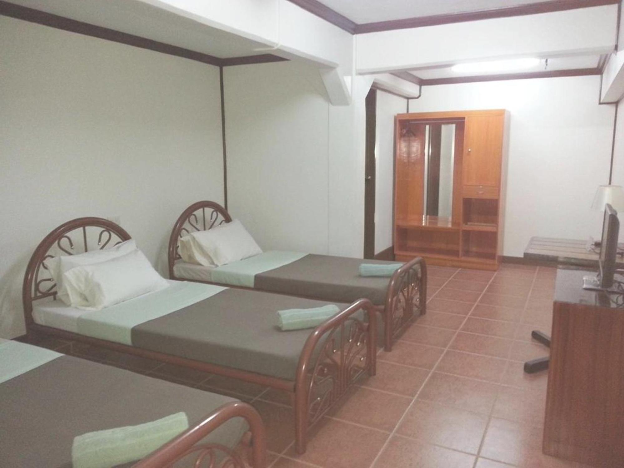 คาซา เท็นเทย์ Bed & Breakfast อีโลอีโลซิตี้ ภายนอก รูปภาพ